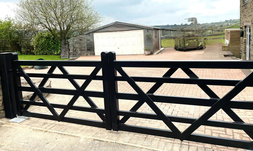 Icon Metal Driveway Gate _Heavy Duty_ Excellence Crafted _ GG-104