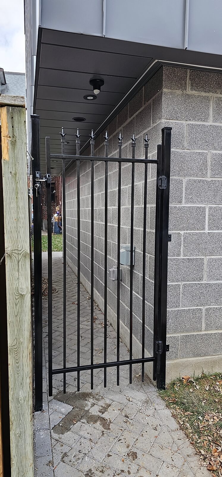 Pedestrian Metal Gate _ Tracks Design _ Excellence Crafted _MF-MG-008