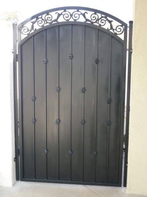 Classic Privacy Design _ Pedestrian Metal Gate _ Excellence Crafted _MF-MG-002