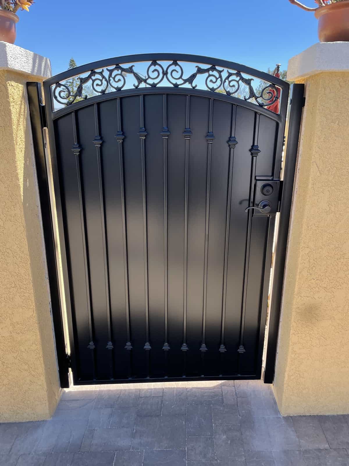 Classic Privacy Design _ Pedestrian Metal Gate _ Excellence Crafted _MF-MG-002
