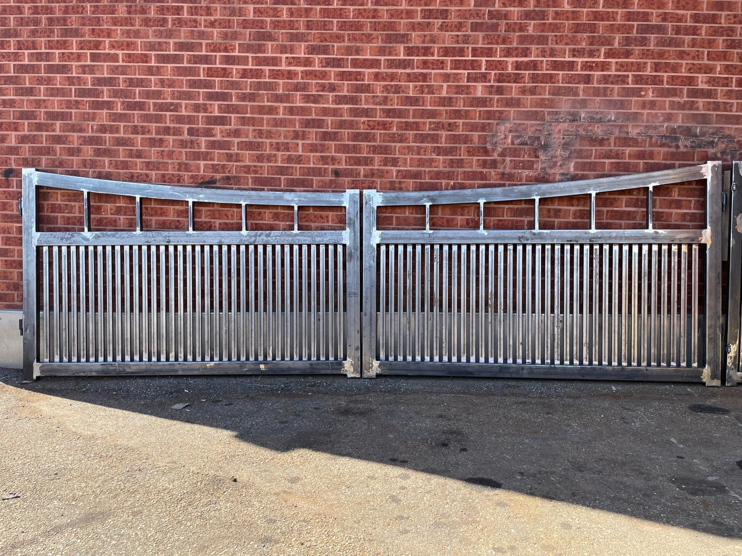 Vertical Vision Style Metal Gate _Heavy Duty_ Excellence Crafted _ GG-006