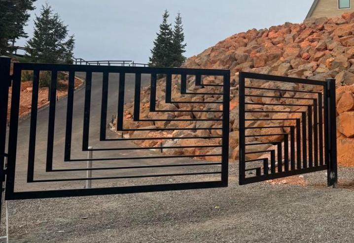 A Distinctive Symmetrical Steel Gate_ Entry Gate_ Modern Gate _ GG-008