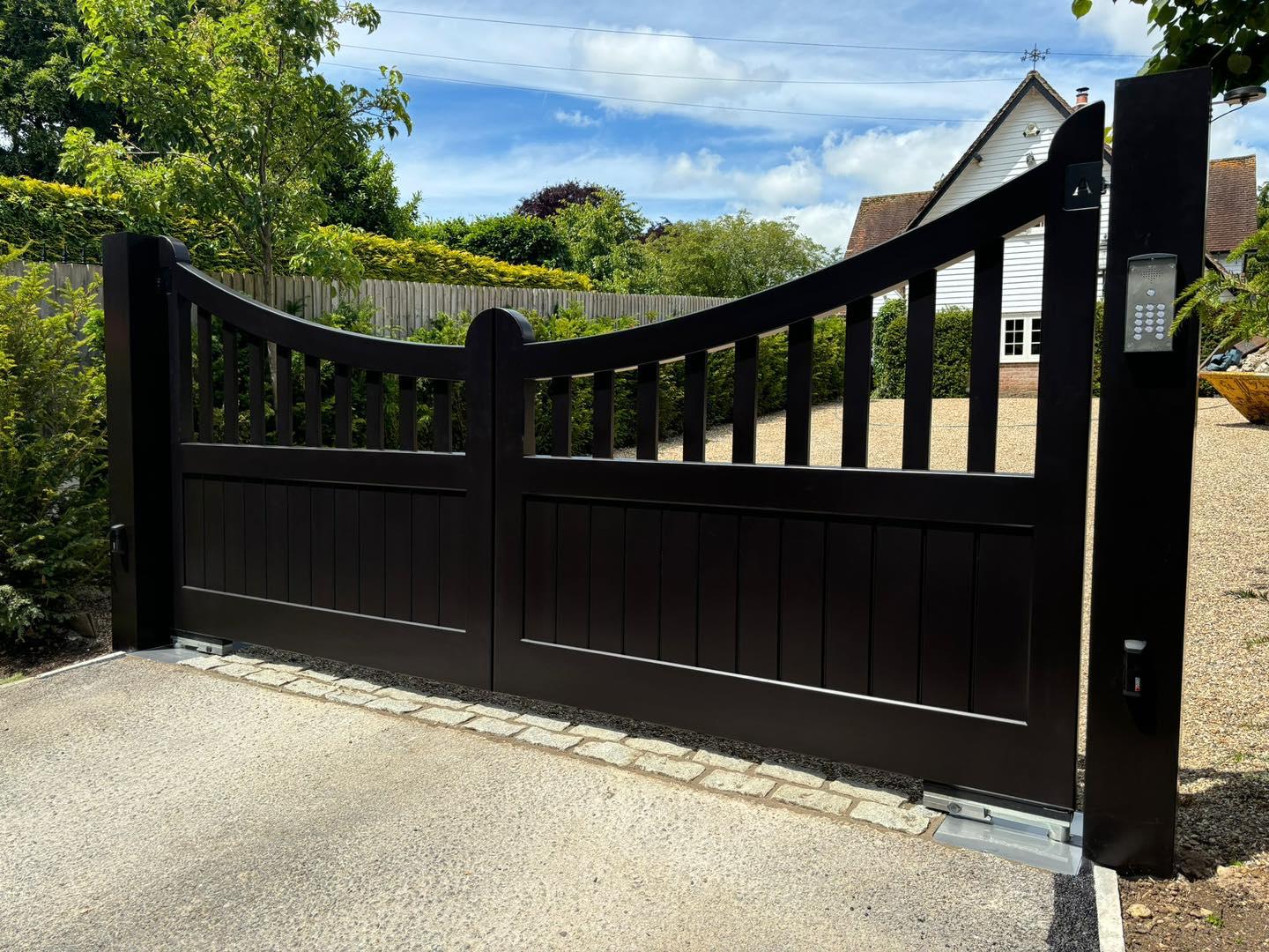 Stylish Heavy Duty Steel Driveway Gate _ Excellence Crafted _ GG-071