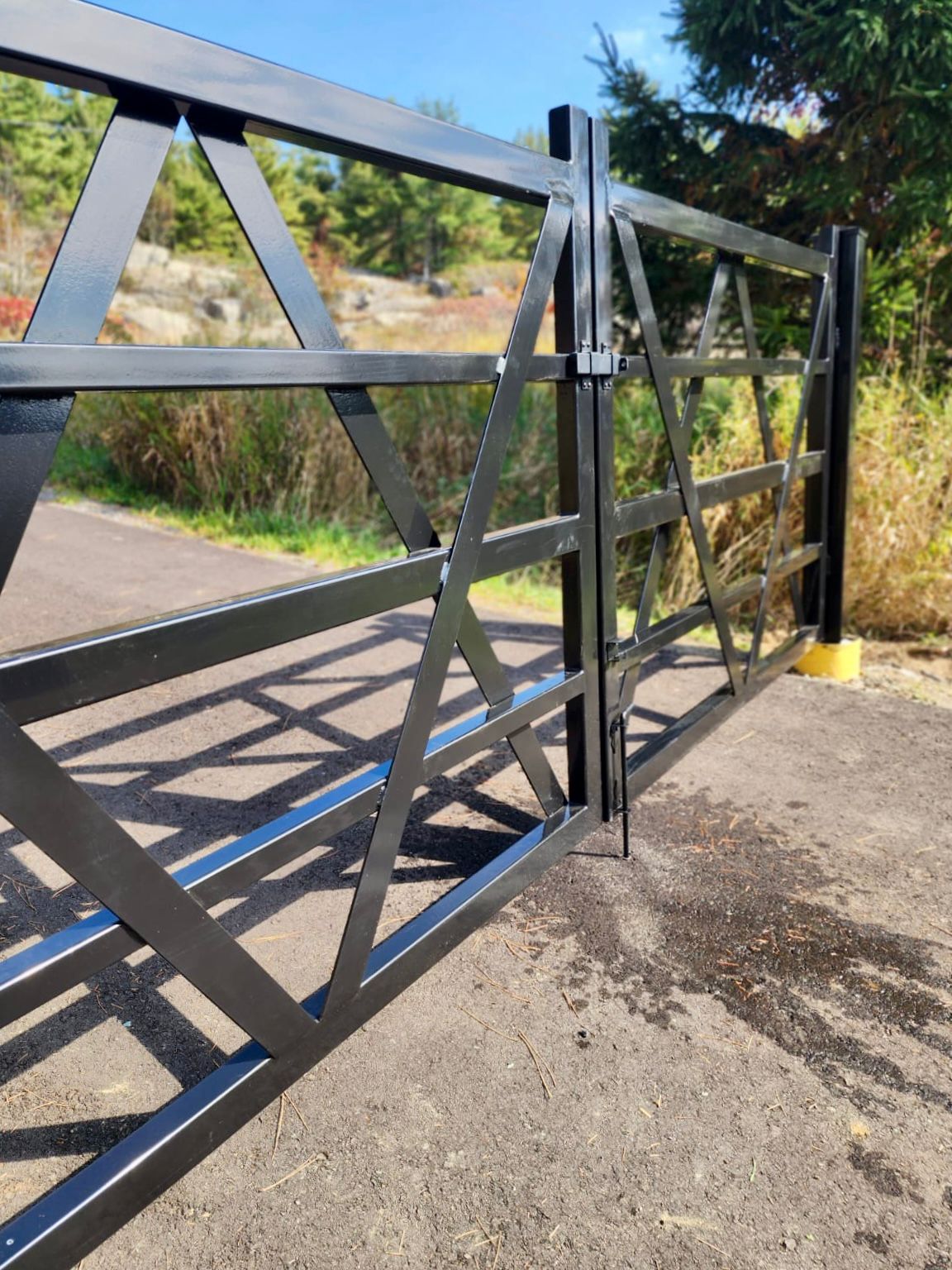 Icon Metal Driveway Gate _Heavy Duty_ Excellence Crafted _ GG-104