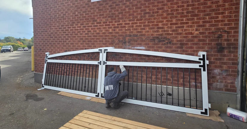 Uplifting Style Metal Gate _Heavy Duty_ Excellence Crafted _ GG-005