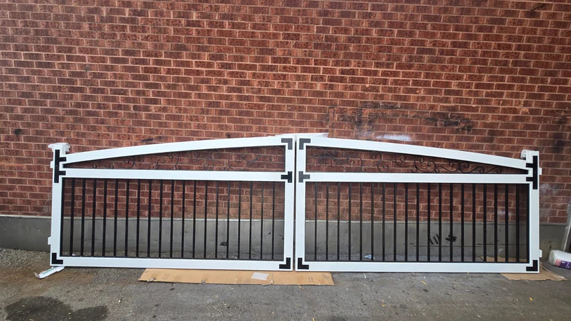 Uplifting Style Metal Gate _Heavy Duty_ Excellence Crafted _ GG-005
