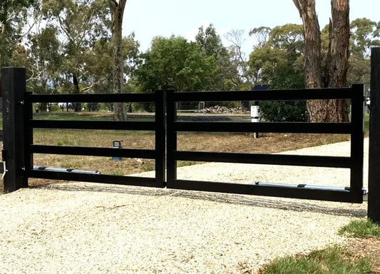 Fabulous Horse Style Metal Driveway Gate _ Excellence Crafted _ GG-030