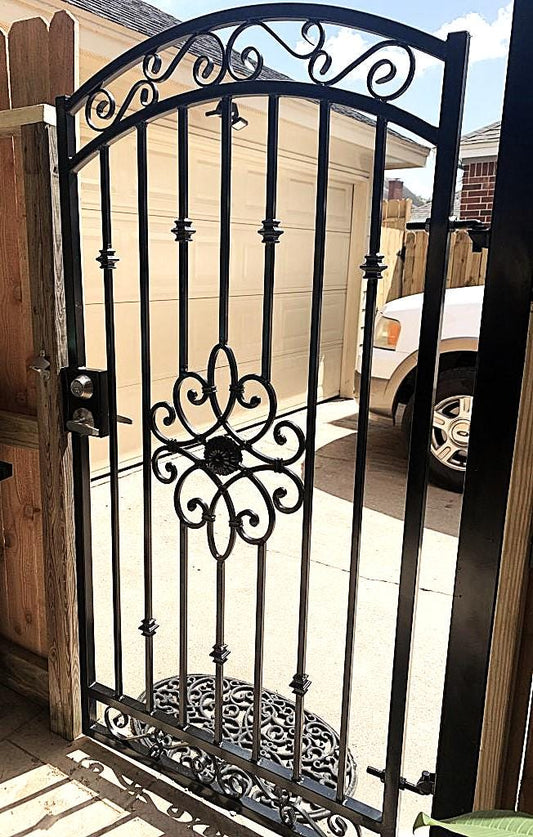 Traditional Design _ Pedestrian Metal Gate _ Excellence Crafted _MF-MG-001