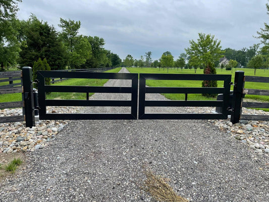 Fabulous Horse Style Metal Driveway Gate _ Excellence Crafted _ GG-030