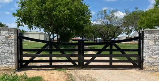 Stunning and Elegant Metal Driveway Gate _ Excellence Crafted _ GG-012