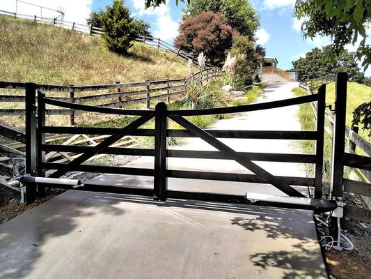 X Cowboy Farm Metal Driveway Gate _ Excellence Crafted _GG-052